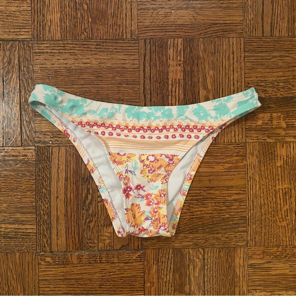 O’Neill Tropical Floral Cheeky Bikini Bottom